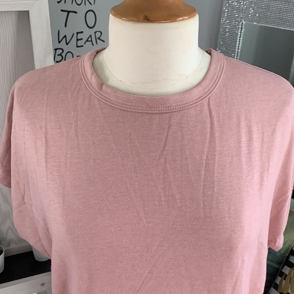 FashionNova | oversized tee size small - Picture 5 of 6